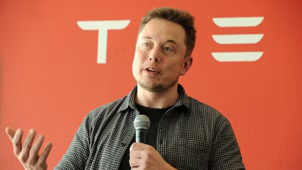 Tesla स्टॉक 2025